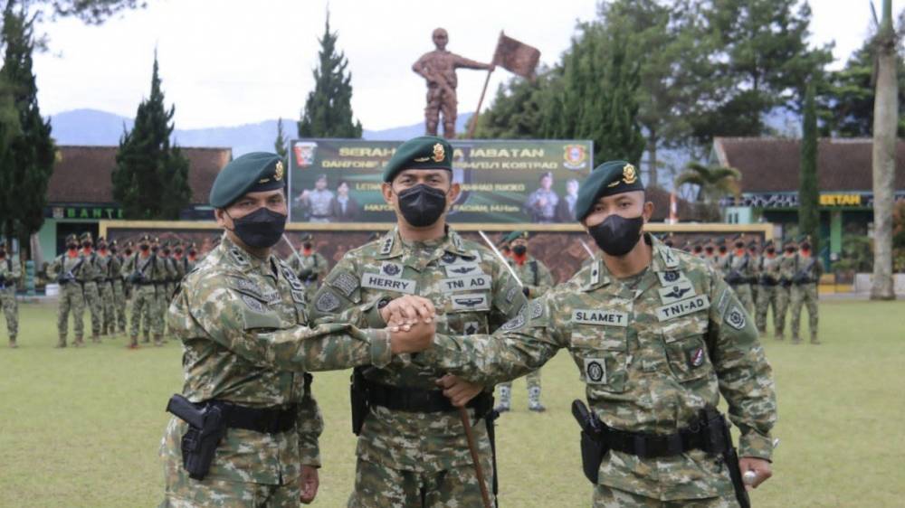 Mayor Inf Slamet Faojan (TN 9) Resmi Pegang Komando Pasukan Tengkorak Putih Kostrad