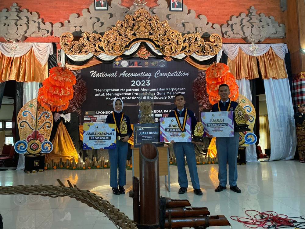 Juara Umum National Accounting Competition XXIV di Politeknik Negeri Bali