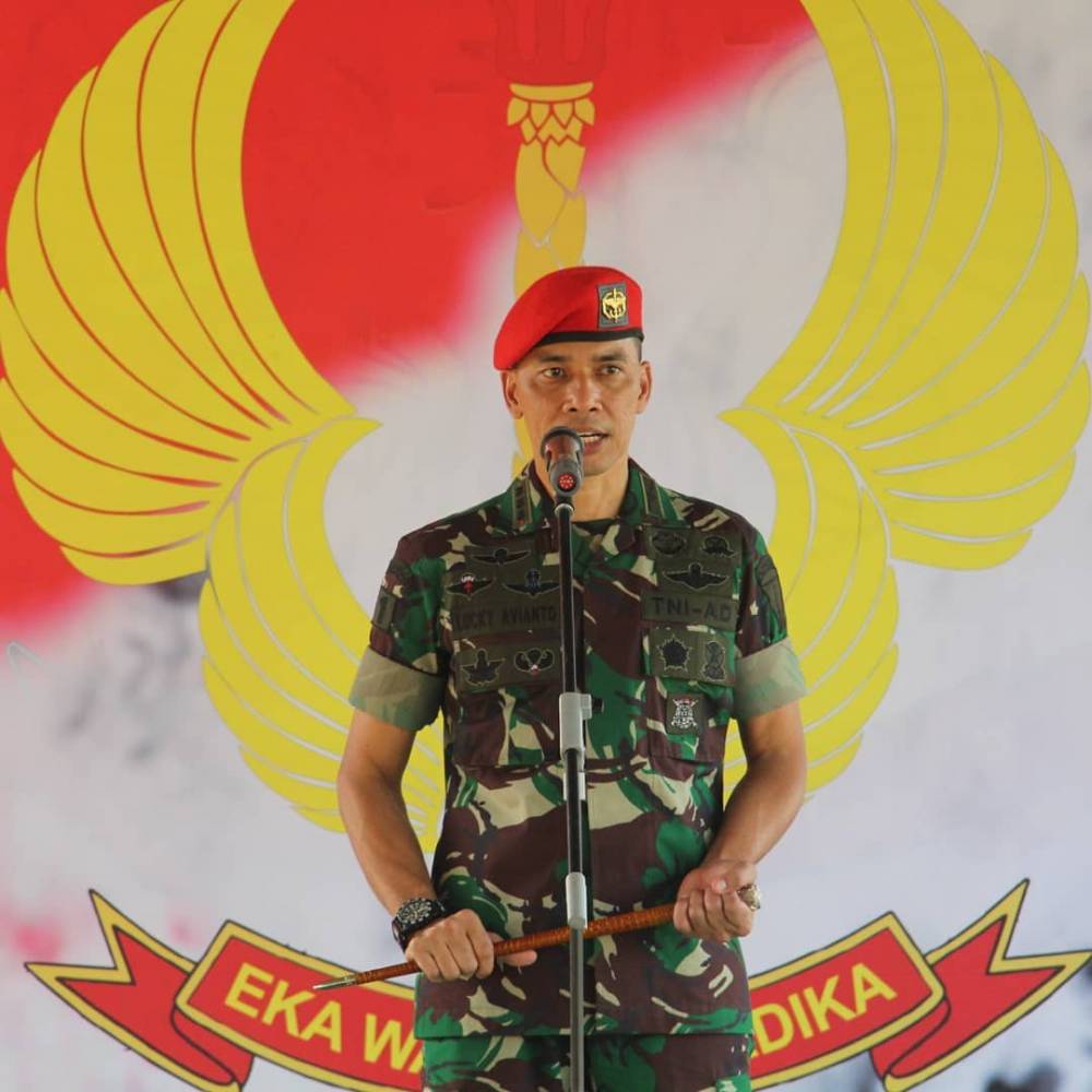 Selama menjabat Komandan Grup 1 Kopassus, Kolonel Inf Lucky Avianto (TN 1) dikenal akrab dengan masyarakat Kota dan Kabupaten Serang