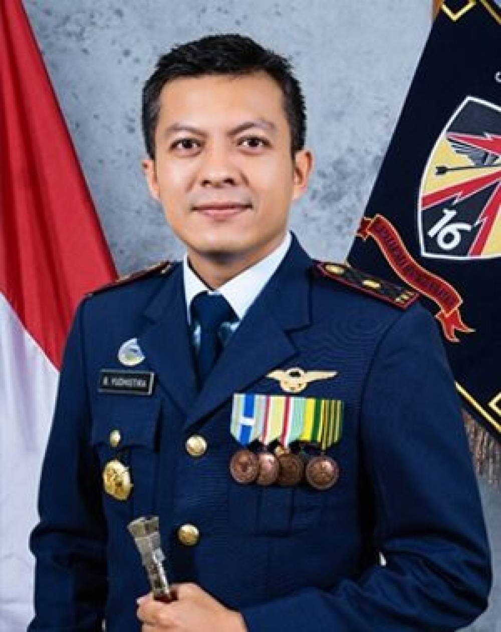 Flight Leader Mayor Pnb. Bambang “Sphinx” Aulia Yudhistira (TN 10) pimpin Gladi Kotor Garuda Flight