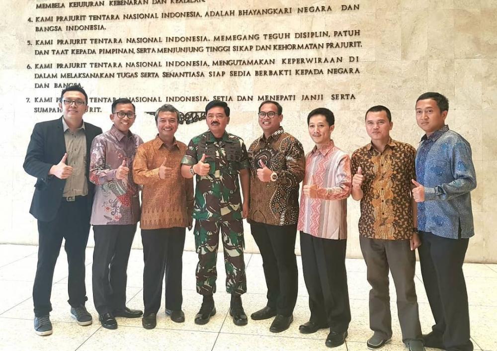 Alumni beraudiensi dengan Panglima TNI