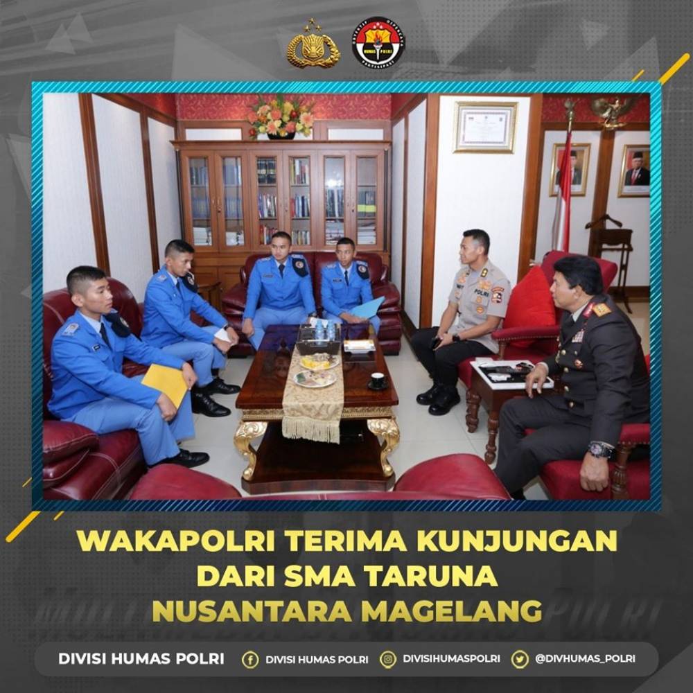Wakapolri Komjen Pol. Drs. Ari Dono Sukmanto, S.H., Terima Kunjungan siswa siswi SMA Taruna Nusantara
