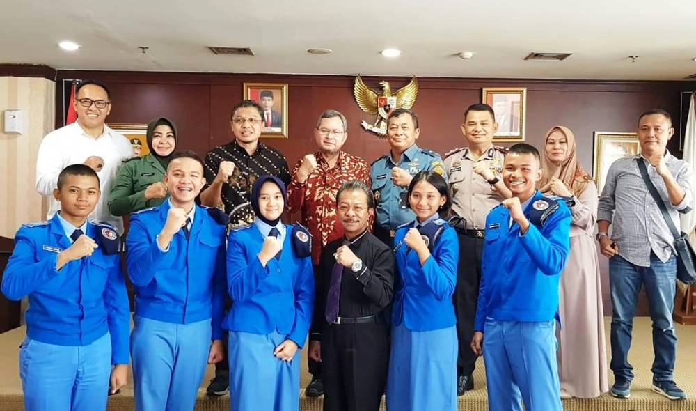 Belajar Memimpin Dari Tokoh Politik, Siswa SMA Taruna Nusantara Kunjungi Ketua Dprd Dan Walikota Batam