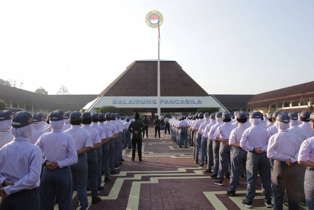Upacara Pembukaan Pendidikan dan Pelantikan Siswa Baru kelas X Angkatan 35 SMA Taruna Nusantara Terintegrasi
