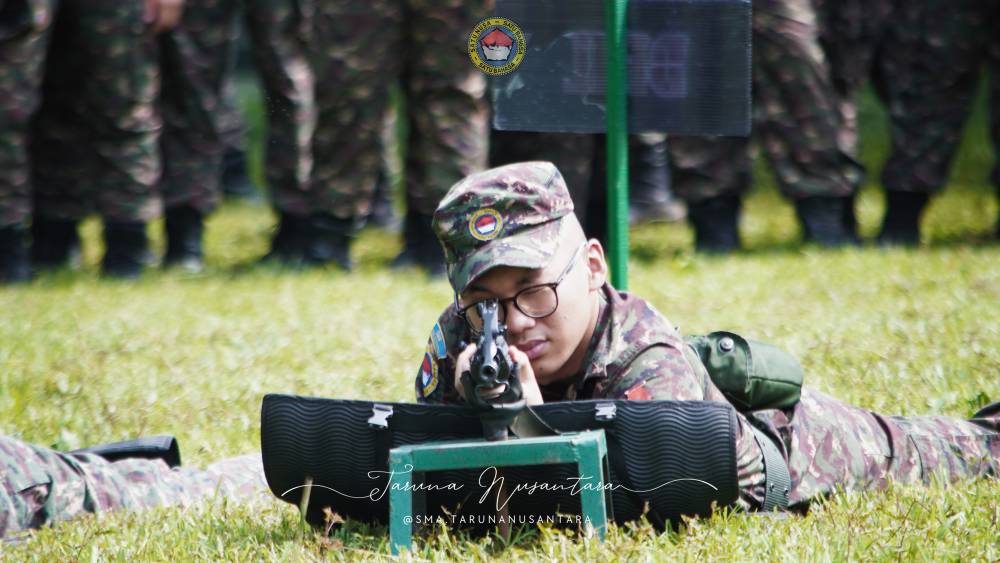 Pelatihan Dasar Kemiliteran, Hulubalang hari pertama Kelas XI TN-33, Menembak