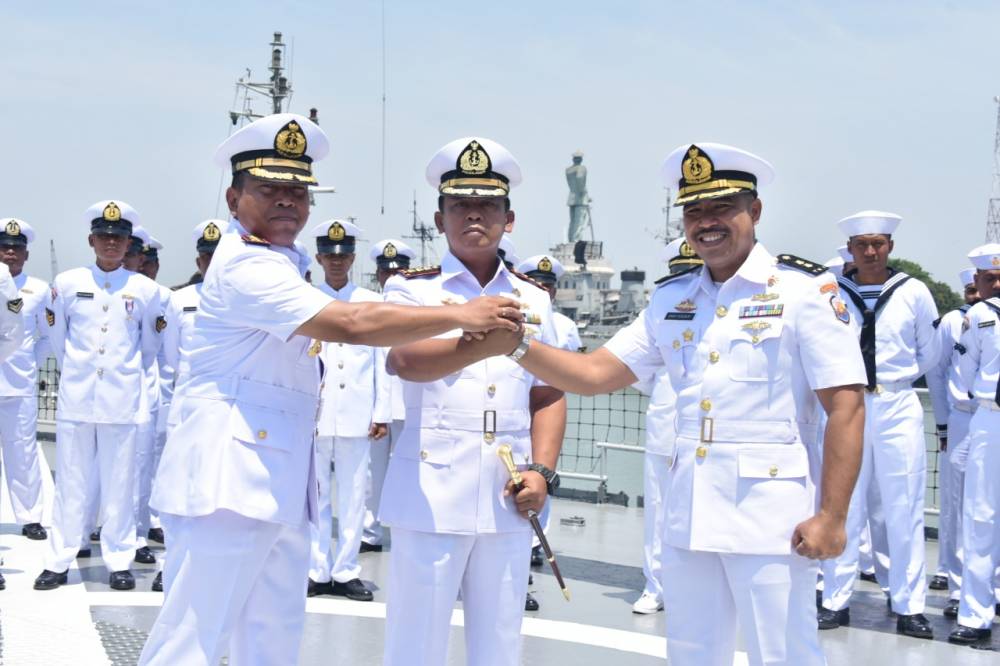 Letkol Laut (P) Mochamad Achnaf (TN 5) jabat Komandan KRI Teluk Banten-516