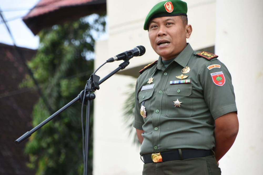 Letkol ARM Fajar Catur Prasetyo (TN 5) resmi menjabat sebagai Komandan Kodim 0602/Serang