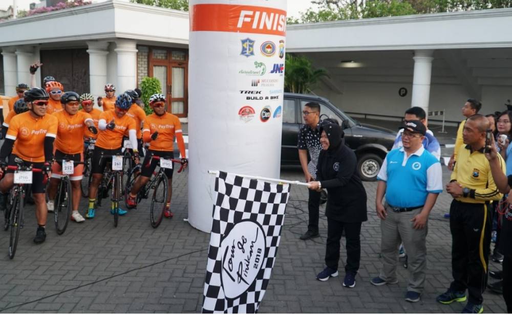 Kapolrestabes Surabaya dan Wali Kota Berangkatkan Peserta Tour de Pirikan 2018