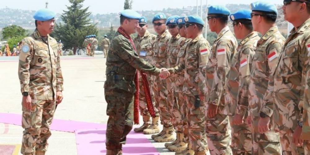 Komandan Kontingen Garuda UNIFIL Kolonel Inf Fikri Ferdian (TN 4) menerima Sector East Commander UNIFIL